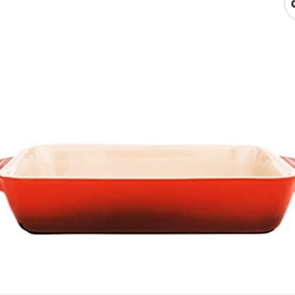 Le Creuset 32cm Rectangular Baking Dish- Cerise